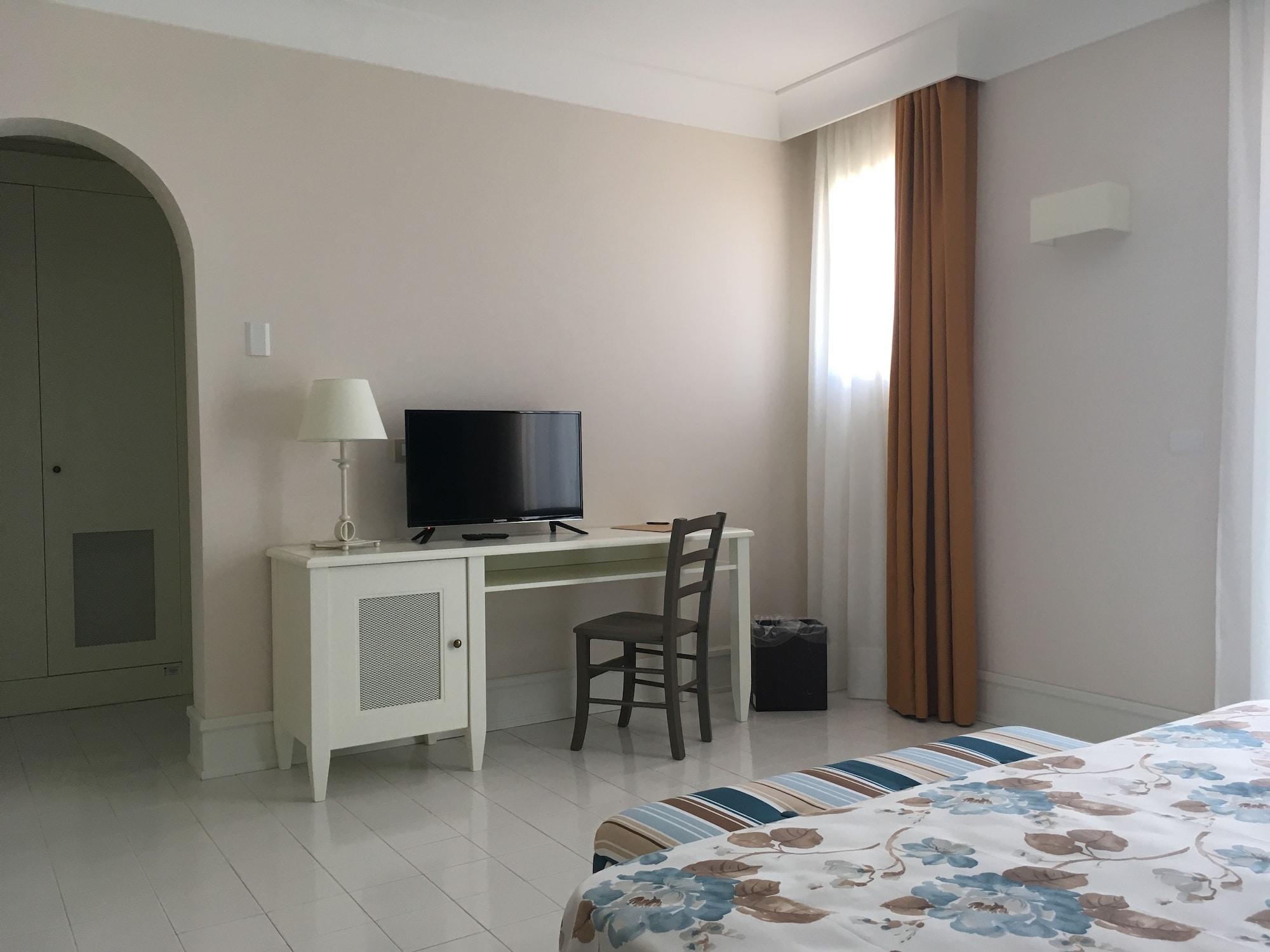 Hotel Danieli Pozzallo Bagian luar foto