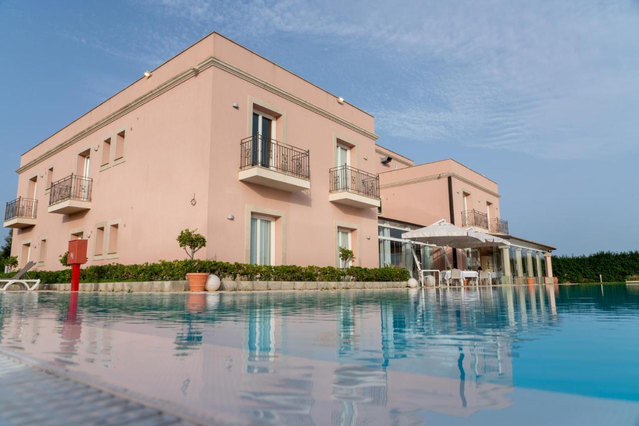 Hotel Danieli Pozzallo Bagian luar foto