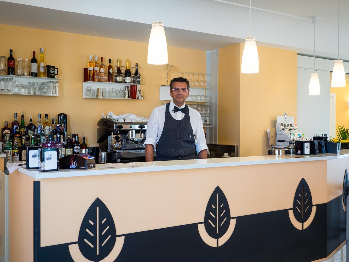 Hotel Danieli Pozzallo Bagian luar foto