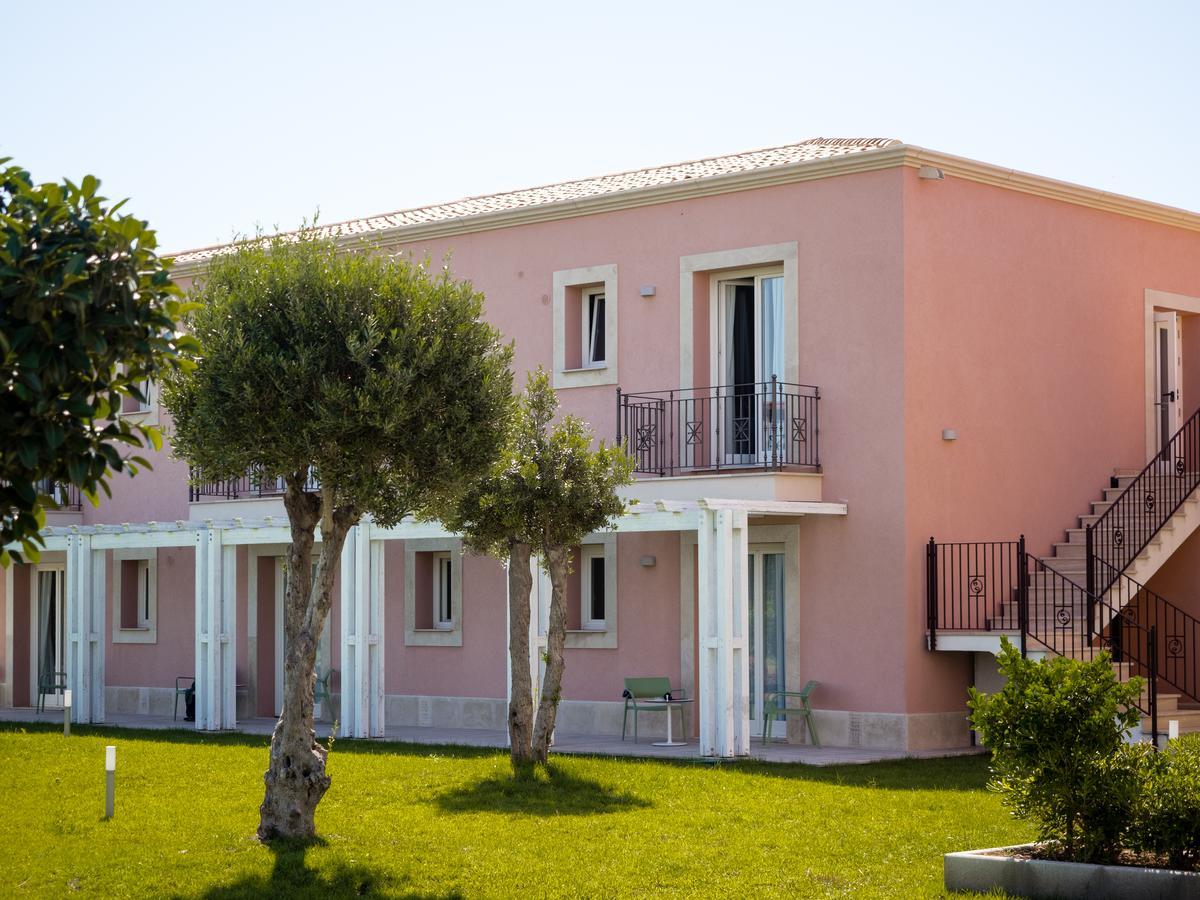Hotel Danieli Pozzallo Bagian luar foto