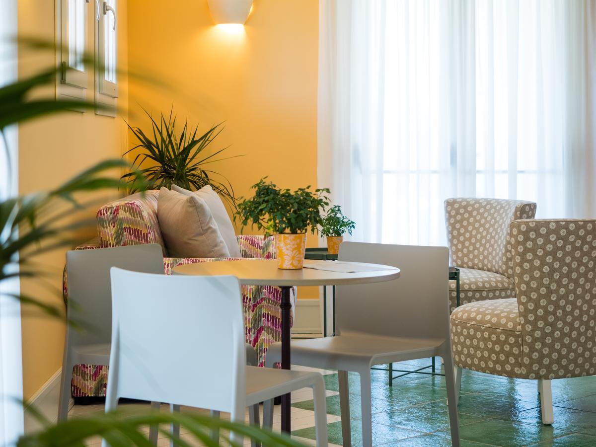 Hotel Danieli Pozzallo Bagian luar foto